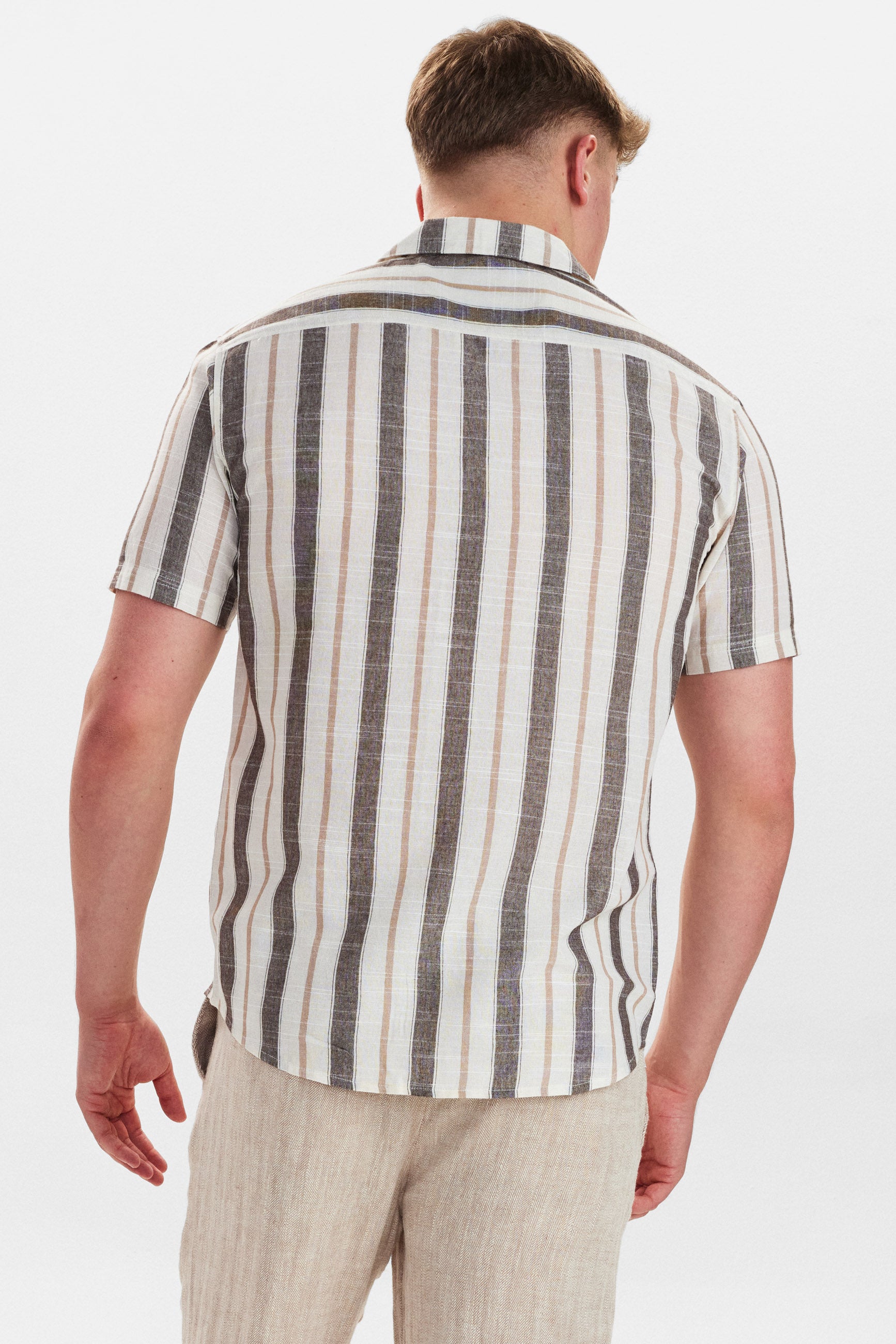 DXNMXRK. DX-Eberhardt Outlet Dark Brown
